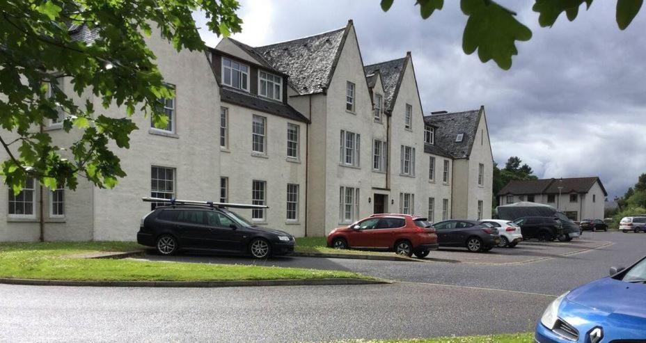 Fabulous Top Floor Apartment In Inverness Exterior photo